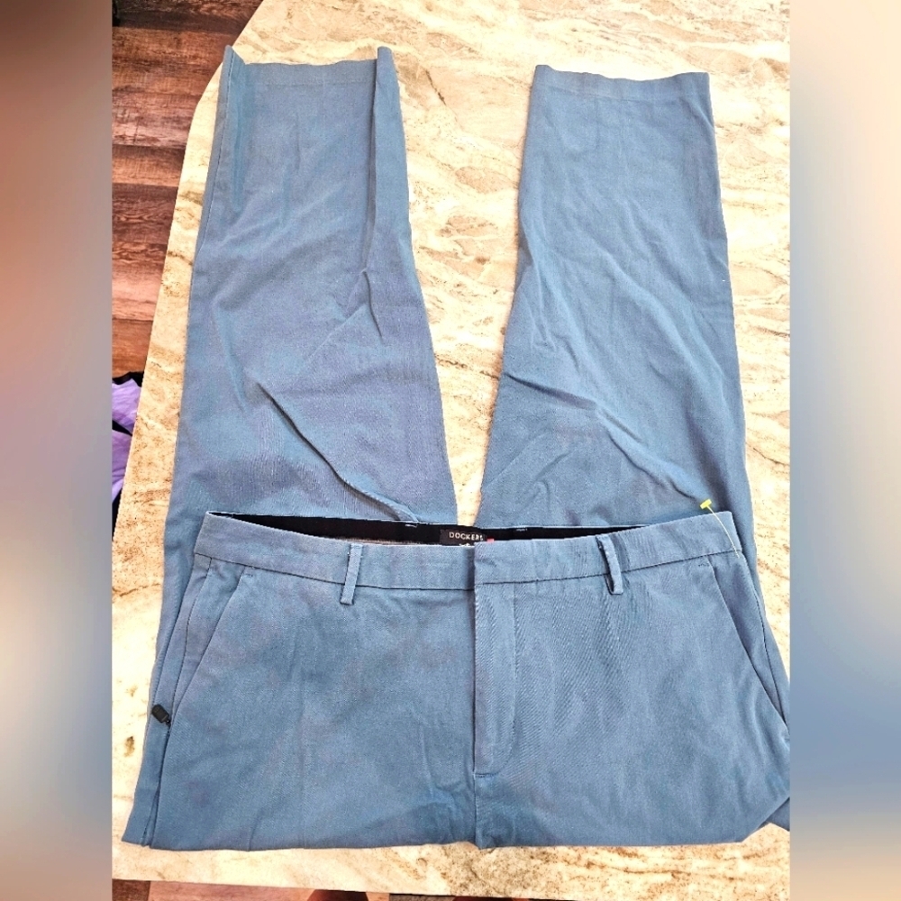 Dockers City Tech Trouser Pants 38x34 Blue Smart 360 Flex Slim Tapered Waterless